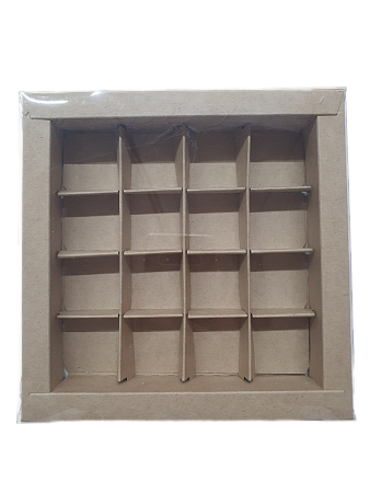 картинка Коробка для 16 конфет с пластиковой крышкой 180*180*35 (КРАФТ) от магазинаАрт-Я
